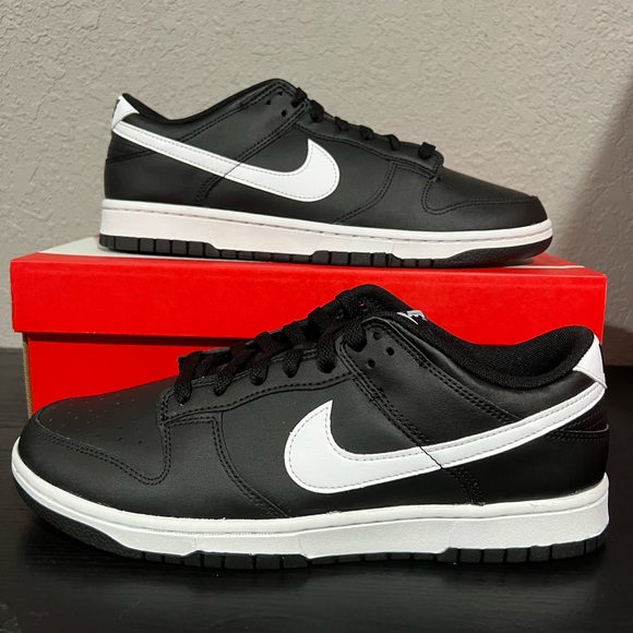 - SOLD Panda Dunk Low “black panda 2.0” - Picture 1 of 5